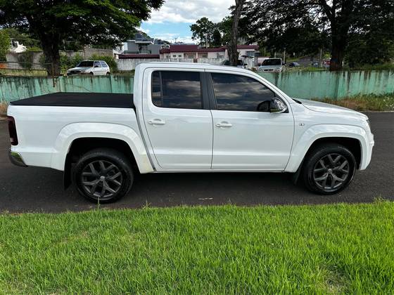 VOLKSWAGEN AMAROK 3.0 V6 TDI DIESEL HIGHLINE CD 4MOTION AUTOMÁTICO VOLKSWAGEN AMAROK 3.0 V6 TDI DIESEL HIGHLINE CD 4MOTION AUTOMÁTICO